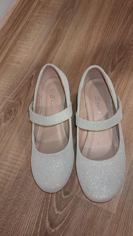 Šaty na prvé sväté príjmanie+ lodičky, 134