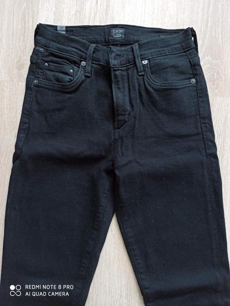 Čierne nohavice, 26