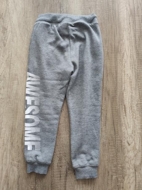 Hrubé tepláky, dopodopo,104