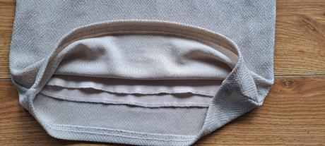 Saty z upletu, trblietave, priliehave, posite, miss selfridge,34