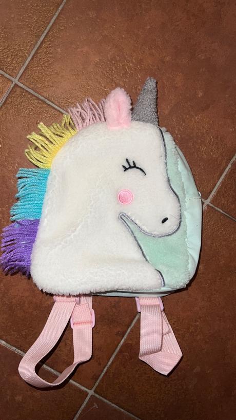 Jednorožcový ruksak, 