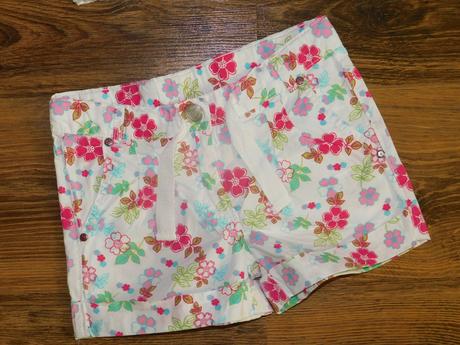 Kvietkované kraťasy dopodopo, dopodopo,110