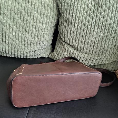 Hnedá kabelka, medicine