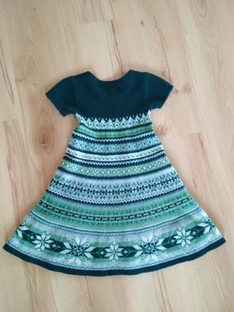 Úžasné úpletové šaty č. 110 - 116 benetton, benetton,110