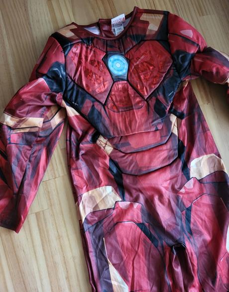 Karnevalový overal marvel iron man na 5-6 rokov, 