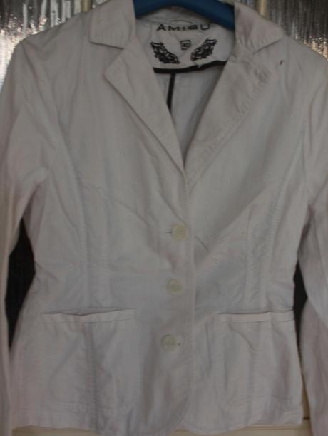 Riflova biela bunda, amisu,m