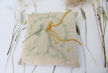 Vankúšik pod obrúčky láska, 