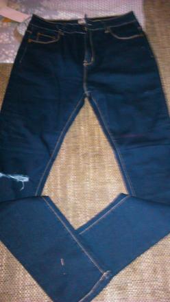 Rifle s dierou na kolene , l