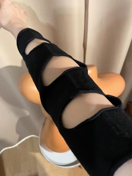 Viskózový top s dierami na rukávoch, m/l, m