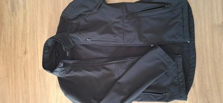Softshell bunda f&f, s