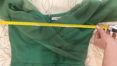 Krásne  tylové šaty, 38