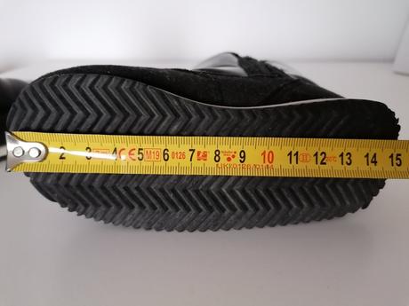 Kotnikove cizmicky, nike,24