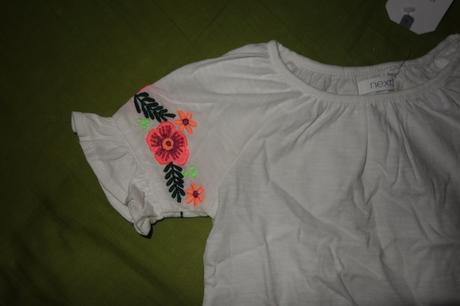 Nove tricko s vysivkou next, next,74