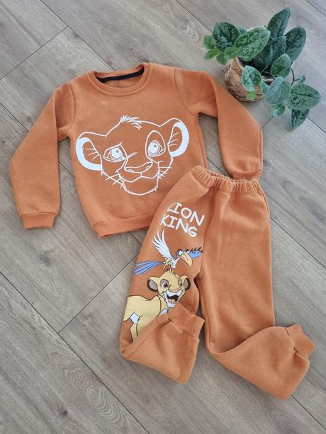 Tepláková súprava leví král, 116