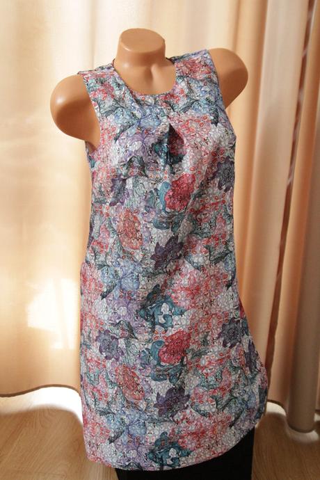 Kvietkované šaty s, s