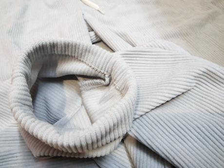 Vymakané menčestrove nohavice s/m, m