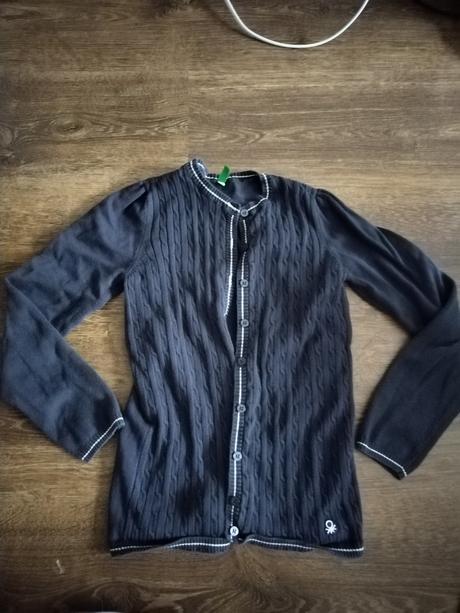 Pekný svetrík, benetton,140