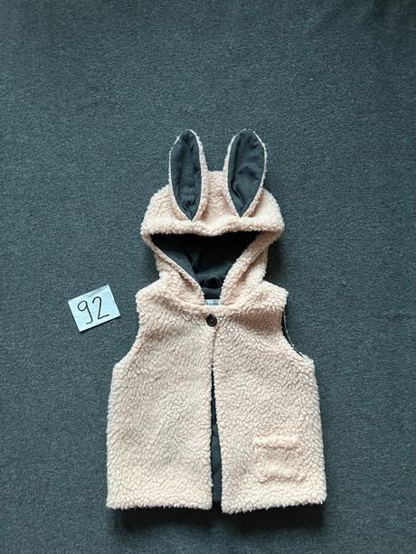 Vesta s uškami, reserved,92