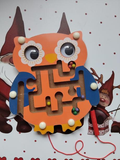 Magnetický guľôčkovy labyrint,