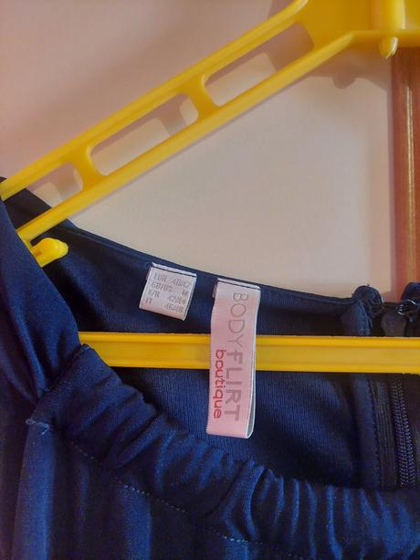 Elegantné letné šaty, bonprix,42