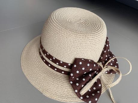 Damsky slameny klobuk s maslou, 