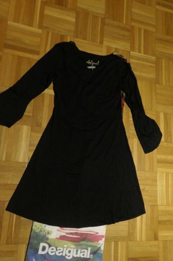 Desigual vest uxia krasne, kvalitne,vzdusne saty, desigual,s