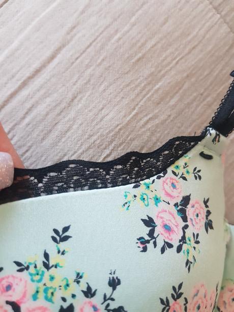 Kvietkovaná podprsenka h&m, č.80c, h&m,80c