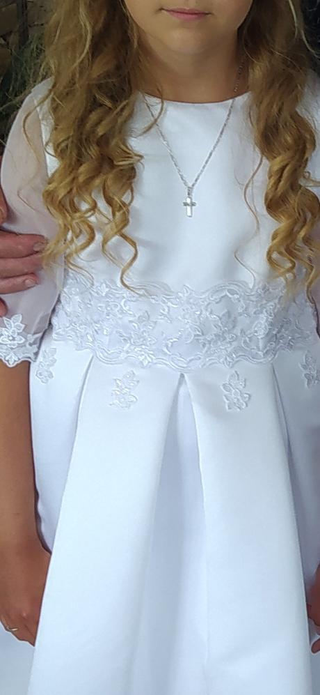 Šaty na 1sv.prijímanie, 152