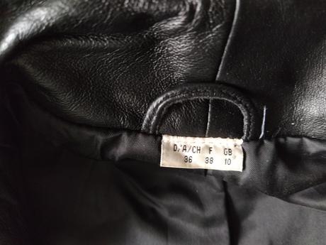 Elegantný kožený kabát, 36
