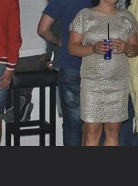 Zlate elegantne saty, m