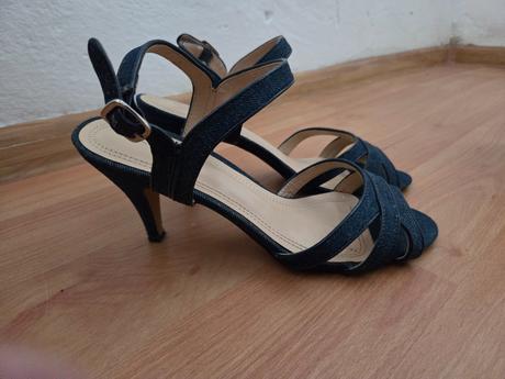 Rifĺové sandále, 40