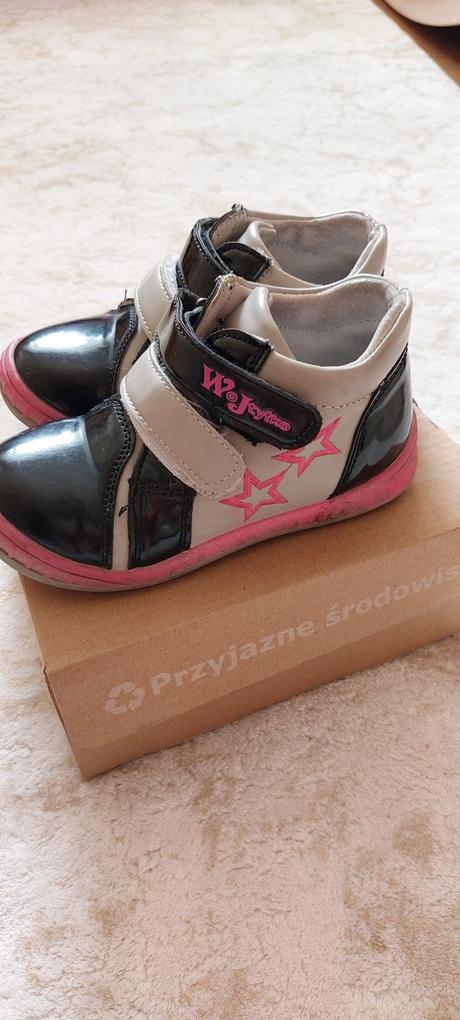 Kotnicky lakovky, wojtylko,25