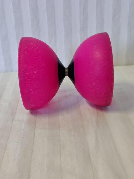 Veľké švajčiarske žonglérske diabolo, jonglerie di,
