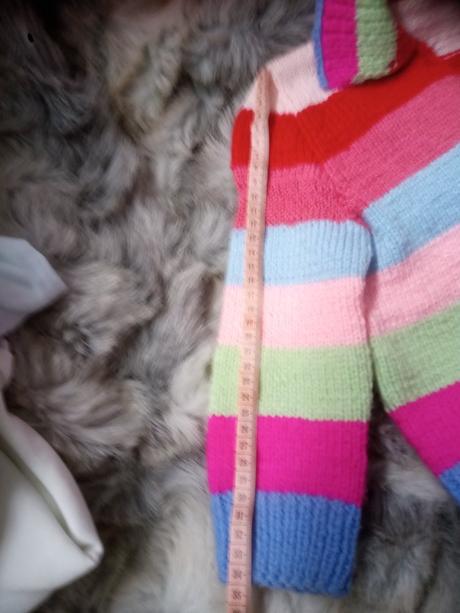 Svetrík pletený, 104