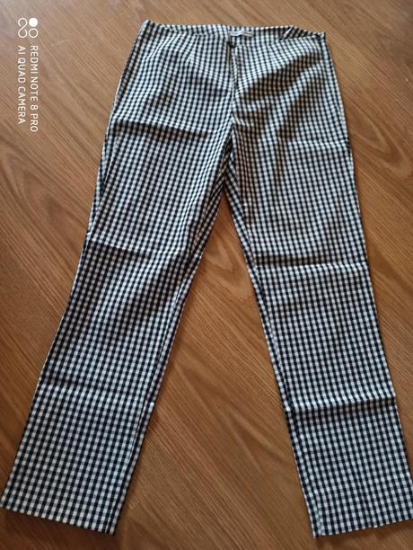 Kockovane nohavice, 40