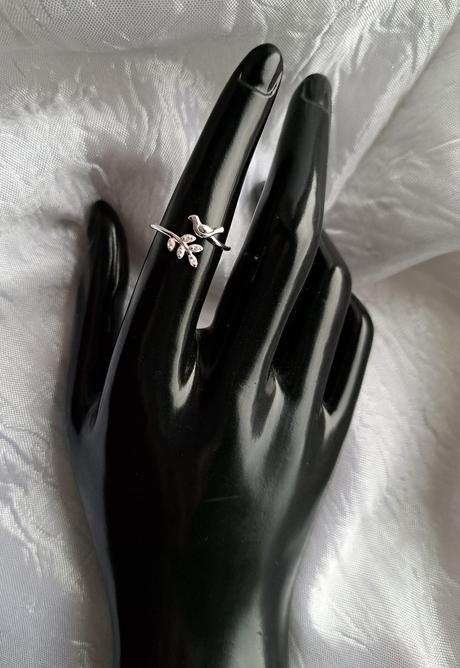 Strieborný prsteň holubica, 