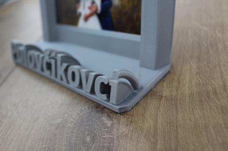 Fotorámik s 3d nápisom,