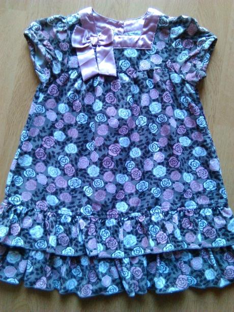 Menčestrové šatičky, 80