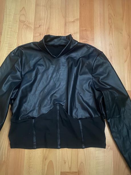 Top so sieťkou pod prsiami nový, l