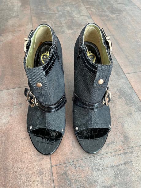 Topanky, clenkove cizmy, kotnicky, 39