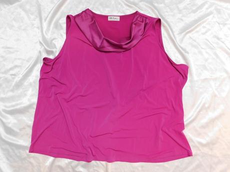 Velmi pekny trendy top, 58 / 60
