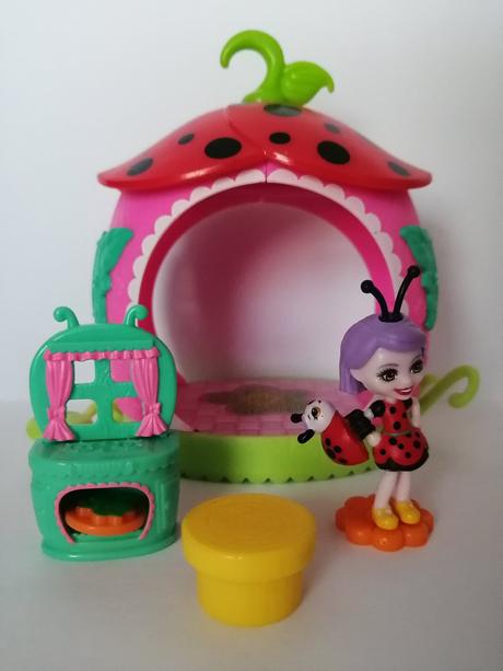 Enchantimals lienka s domčekom teeny kitchen, 