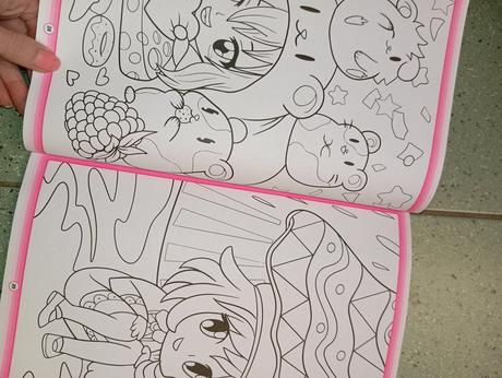 Manga kawaii color omaľovánka s nálepkami, 