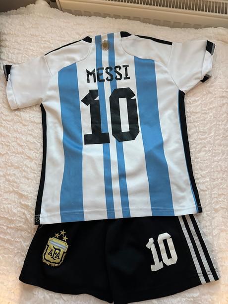 Dres messi, 134