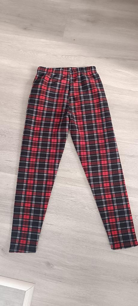 Vianočné leginy, 146