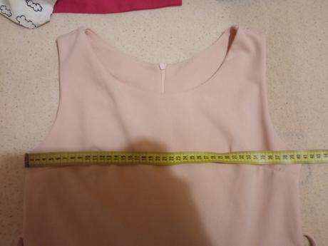 Spoločenské kvetované šaty, m