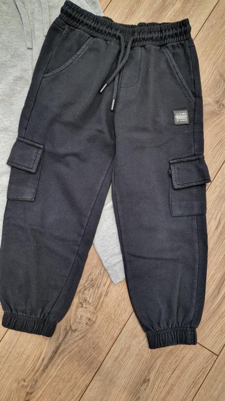 Tepláky 5ks, sinsay,122