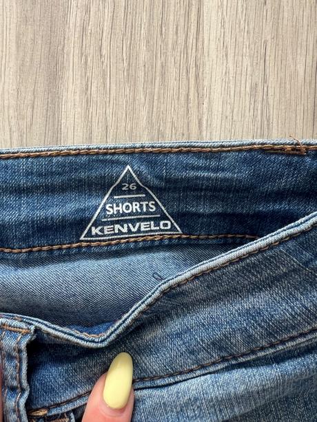 3/4 kraťasy, kenvelo,26