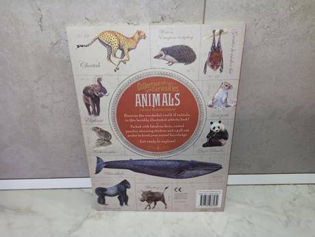 Collection of curiosities animals - puzzles / stic,