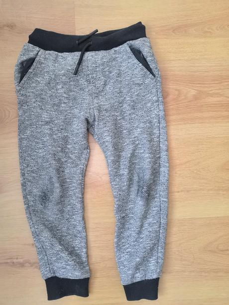 Detské teplaky, 122